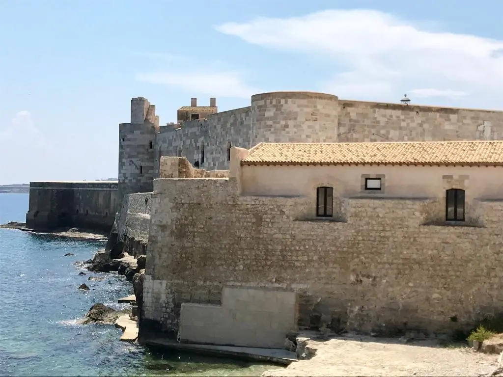 PHOTO-2023-05-23-11-55-21b